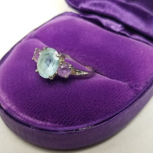 Vintage Sterling Silver Blue and Purple Rhinestone Three Stone Ring, Size 6 Band - Picture 6 of 10